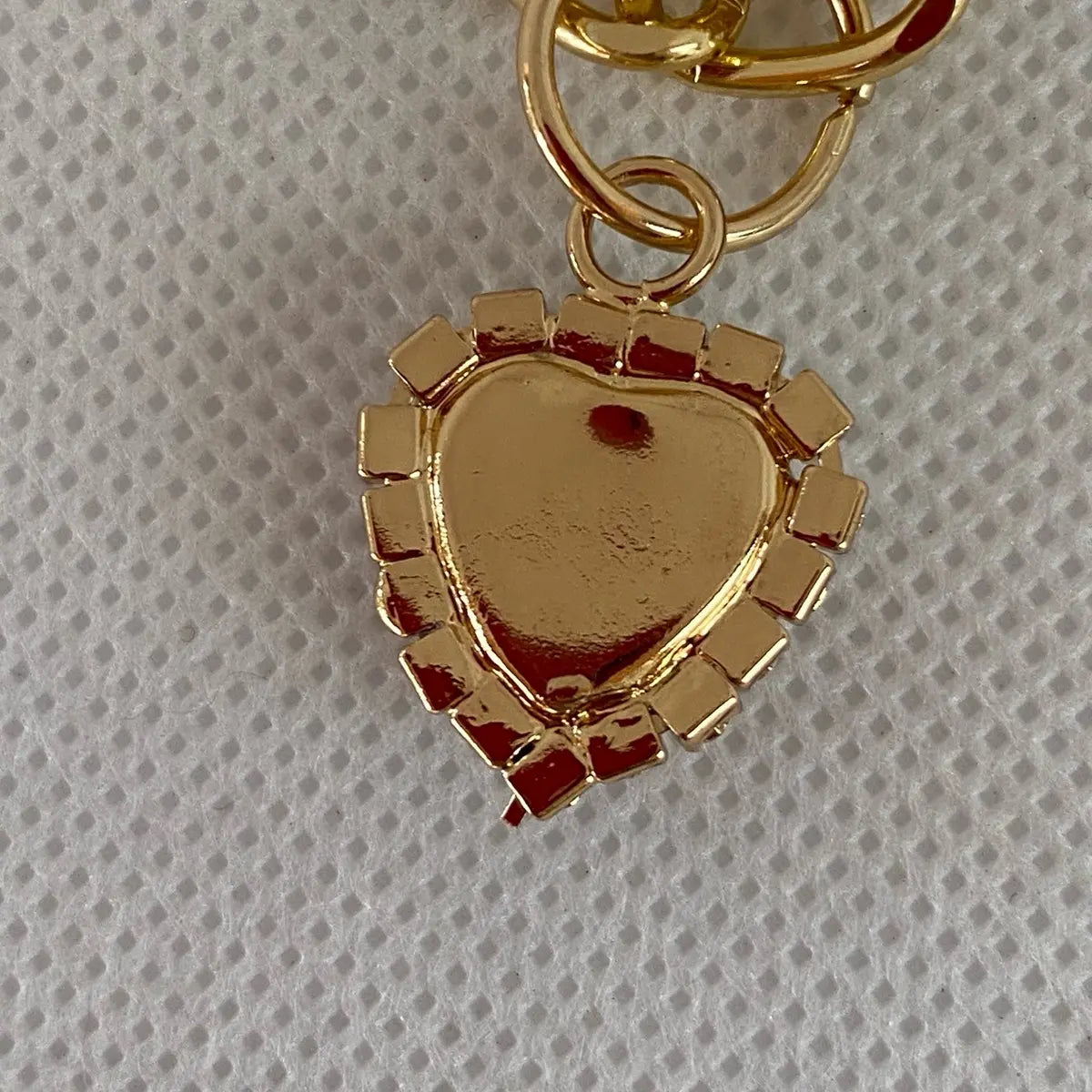 Pet Heart Necklace with Rhinestones for Dogs and Cats - Costume Fashion Accessory Pet Christmas